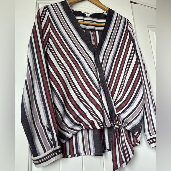 BB Dakota Long-Sleeve Striped Blouse - Picture 2 of 6